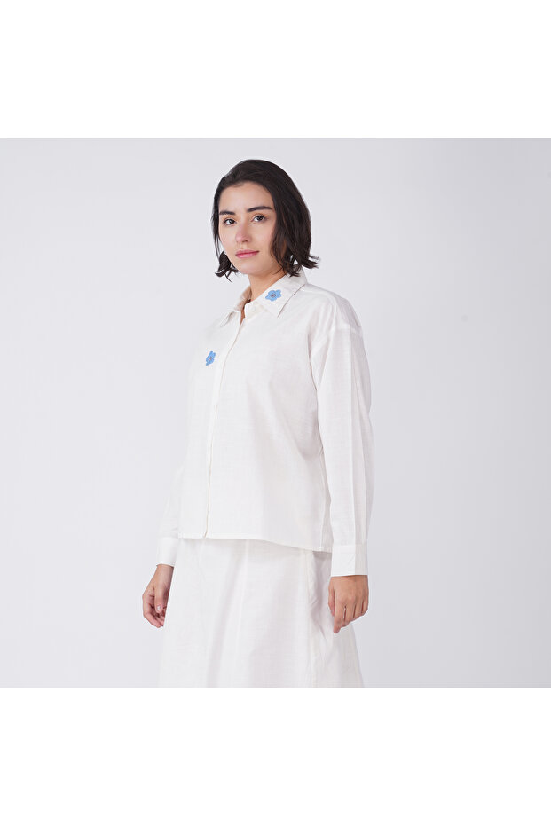 White Cotton Poplin Shirt with Blue Floral Embroidery
