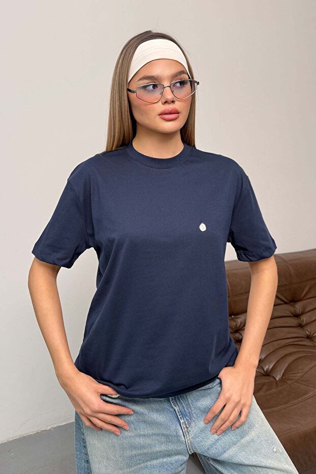 Women's Silver Accessory Detailed 100% Cotton T-Shirt Navy Blue - 26Y 26510