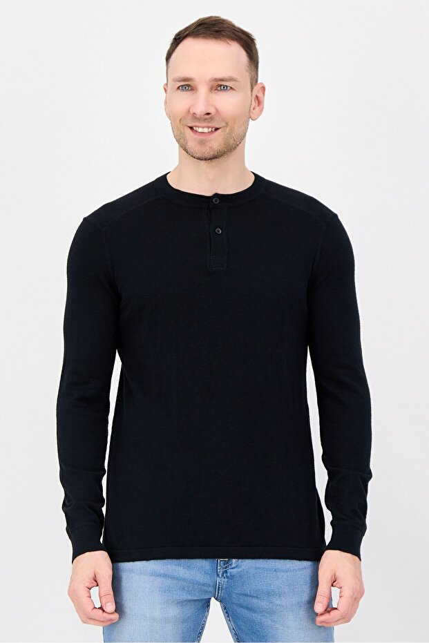Men Crew Neck Knitted Long Sleeve Sweater, Black - 1