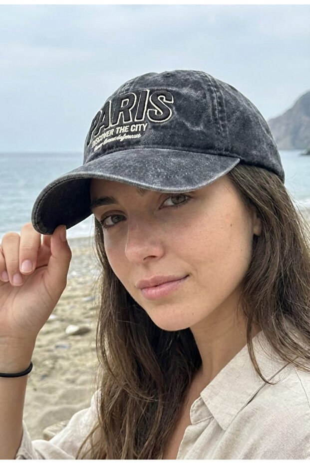 Premium Embroidery Detailed Unisex Hat – Adjustable Modern Daily & Holiday Use