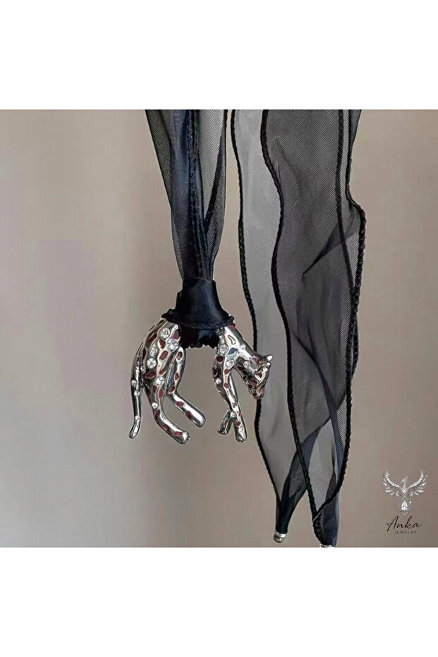 Tulle Tie-Up Panter Model Silver Color Necklace
