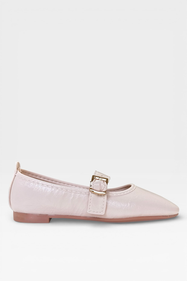 Comfortable Sole with Buckle and Adjustable Belt Band Women's Ballerinas Cream
