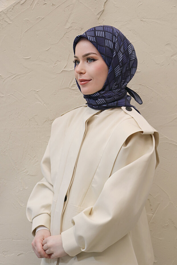 وشاح قطني مستورد بنمط خطوط - 4