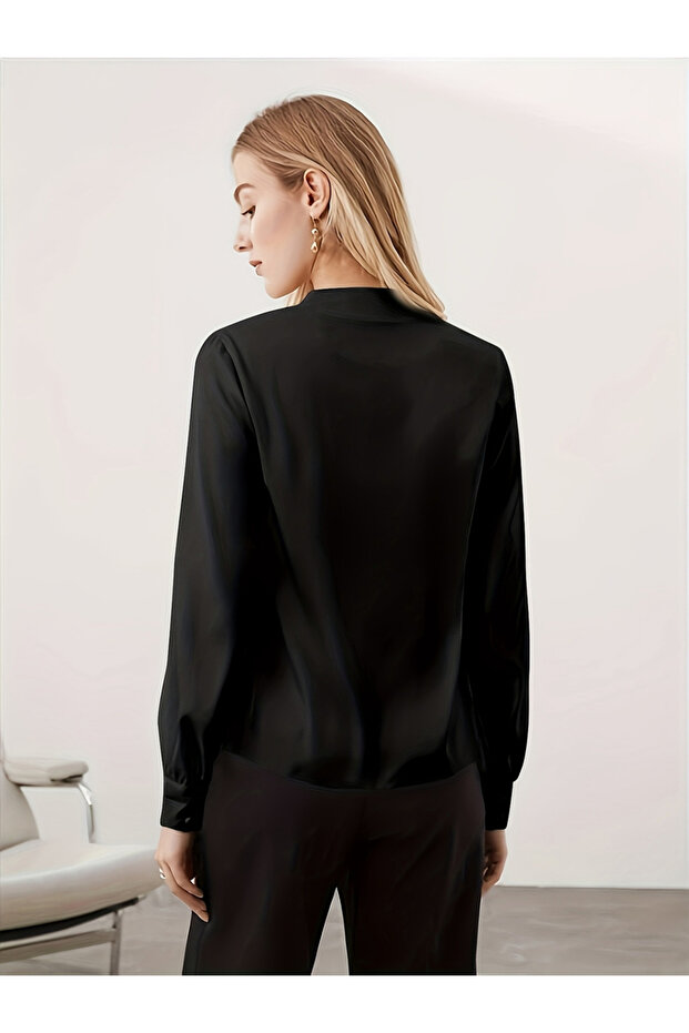 بلوزة سوداء سادة بأكمام طويلة - 4