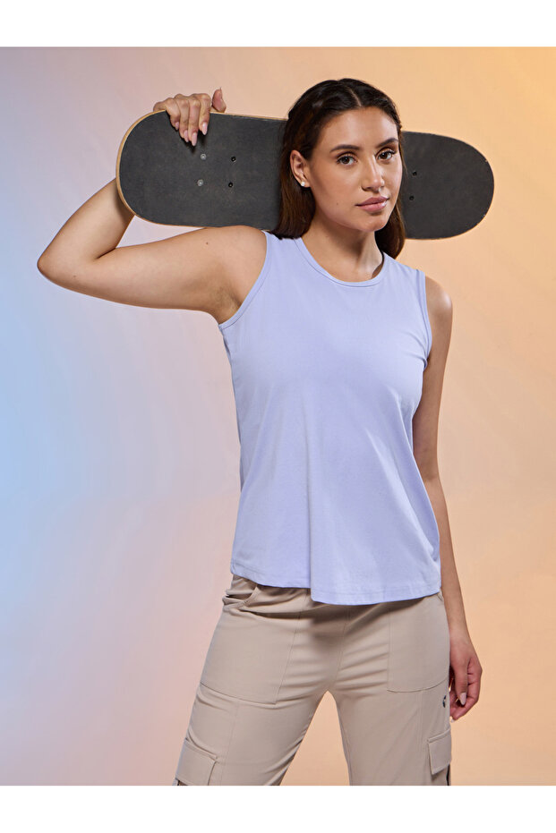 Women Solid Slim Fit Round Neck Tank