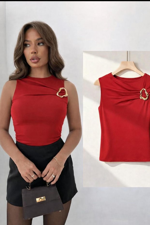 New Product Women's Sandy Sleeveless Blouse with Buckle Chest Detail 0075