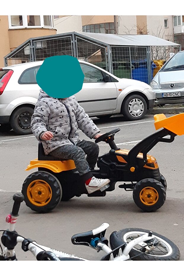 Tractor Excavator cu Cupă - 6