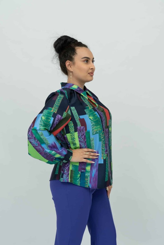 Bluză elegantă multicoloră lavandă - L(40)