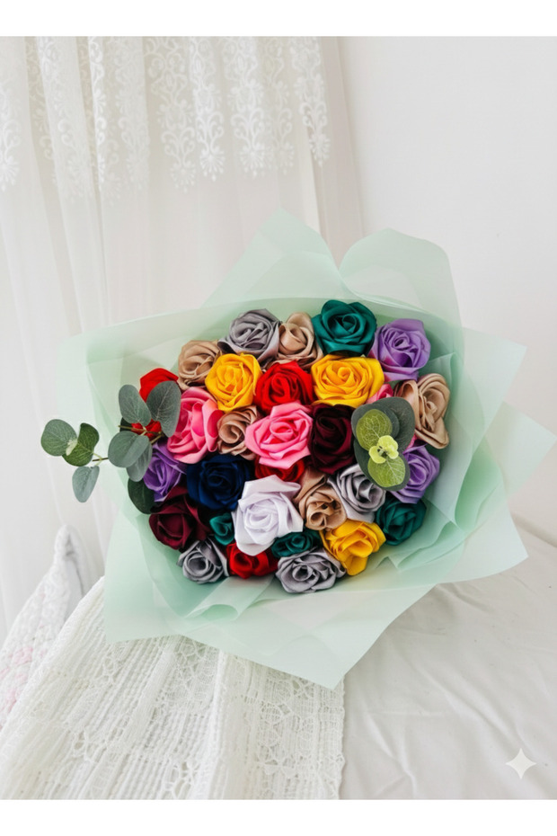 Solmayan gül buketi - 1