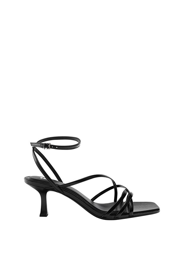 Bantlı topuklu sandalet - 2