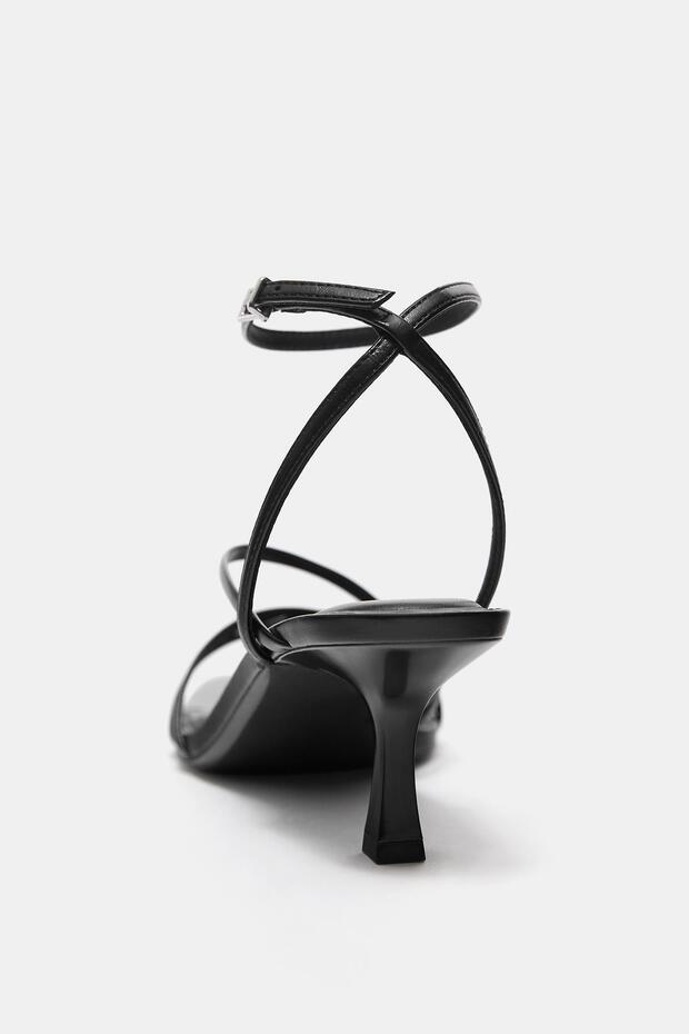 Bantlı topuklu sandalet - 5
