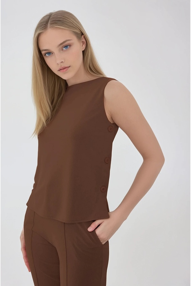 Yanları Düğmeli Bluz - 2