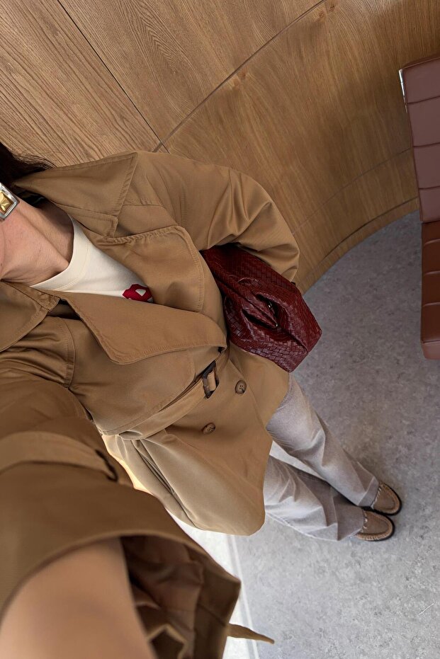 Camel Medium Trench - 7