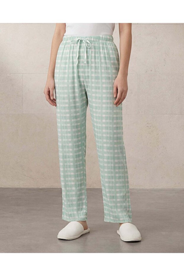 Women Green Checkered Pyjama Bottoms