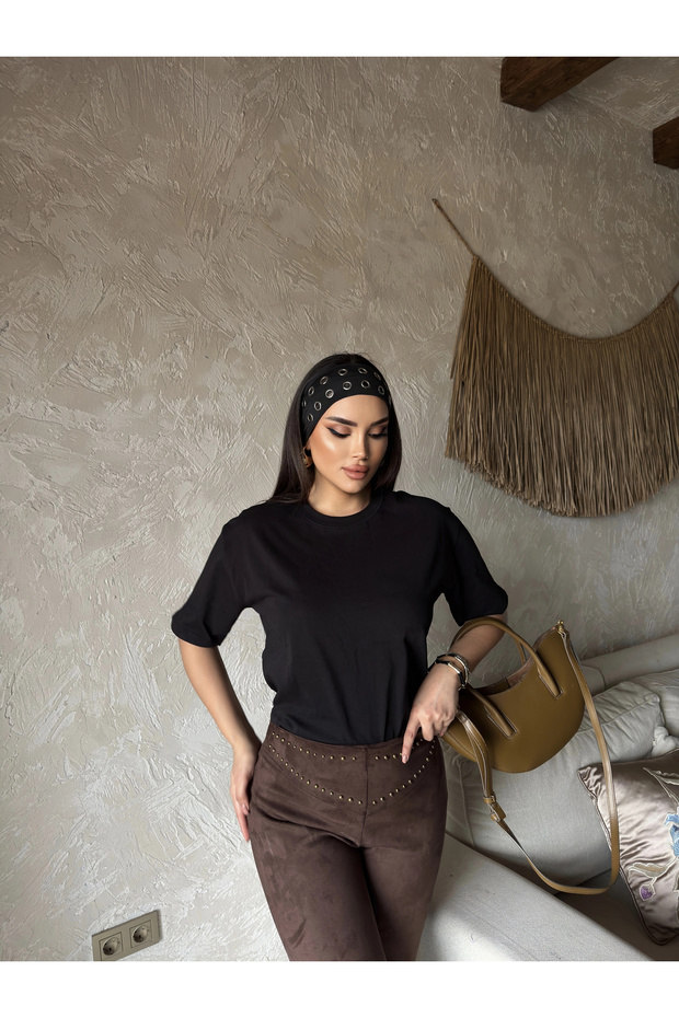 تيشيرت أسود أساسي كبير الحجم - 4