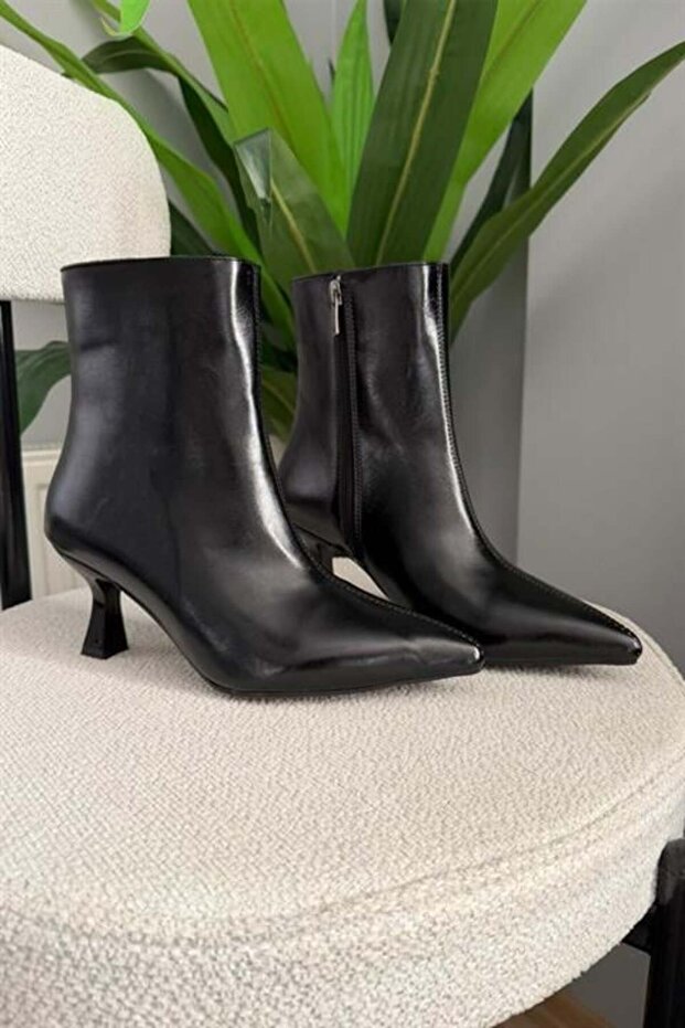 Women's Fairy Black 7cm Heeled Pointed Toe Zippered Boots