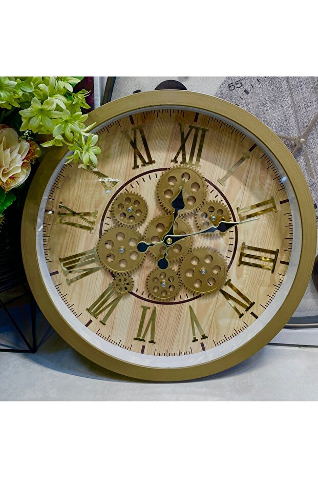 A luxurious "Steambank" wall clock with a gold gear design 🕰️✨