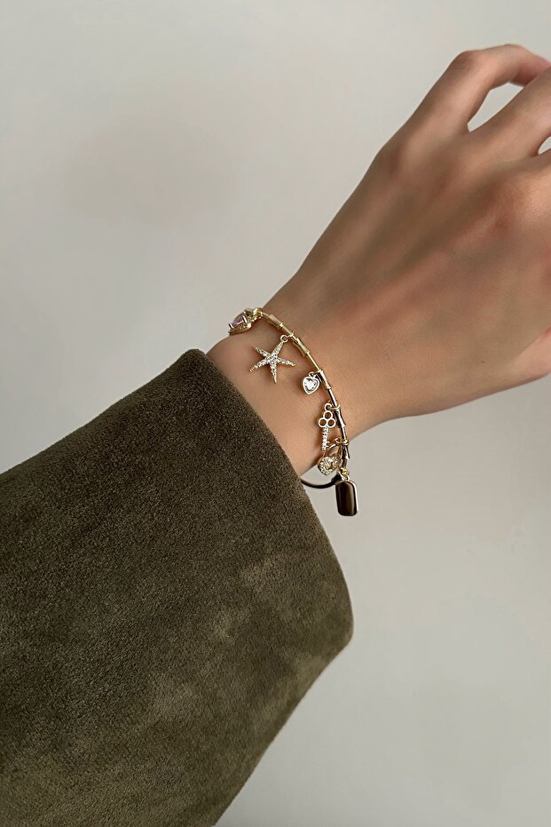 Heart Detailed Multi-Charms Bracelet