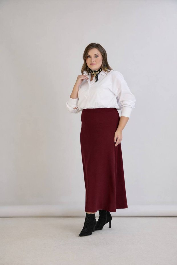 Elegant Solid Color Soft Slit No-Show Comfortable Cut Sporty Flared Plus Size Women's Skirt