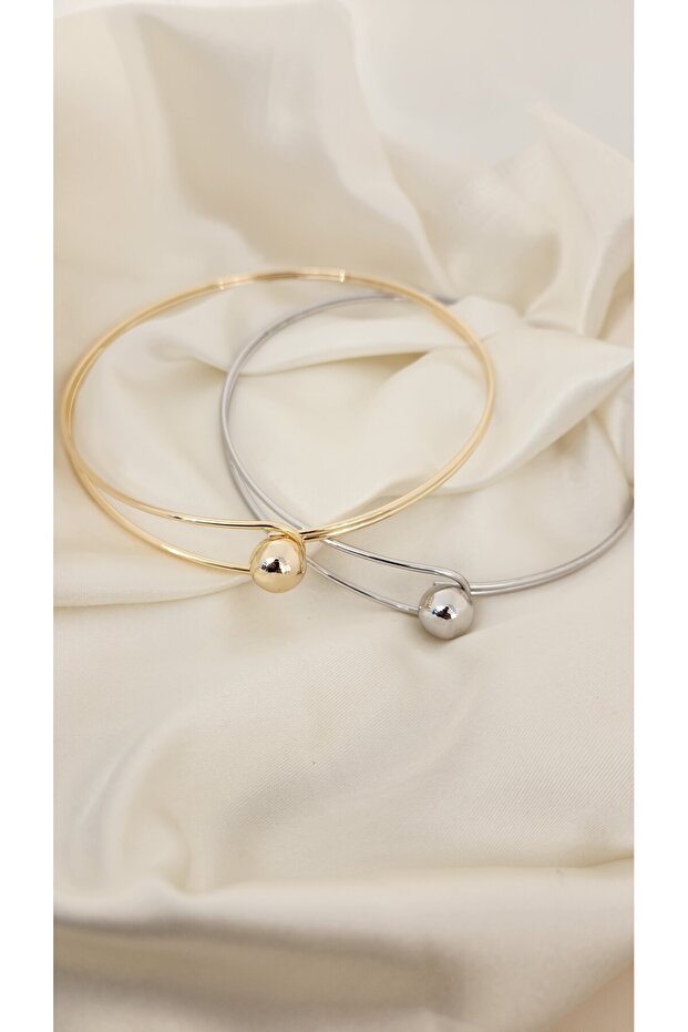 Women's Silver Design Ball Detail Choker