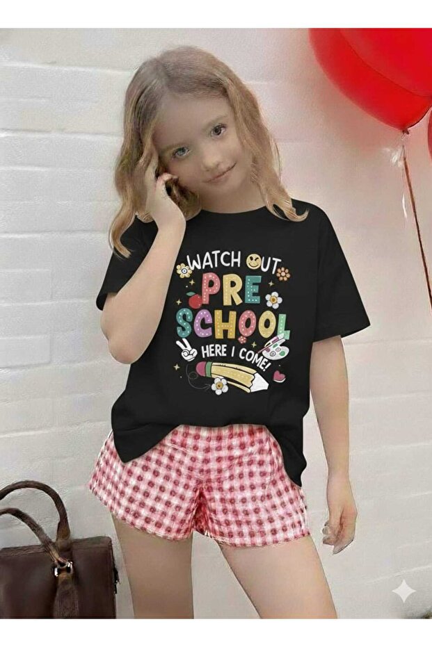 تي شيرت أسود مطبوع للأطفال من سكول