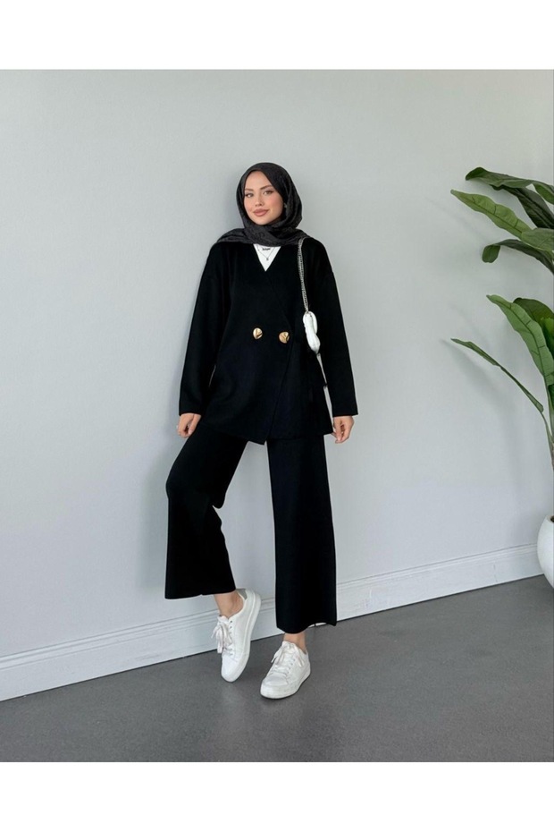 Double Suit with Side Fastening