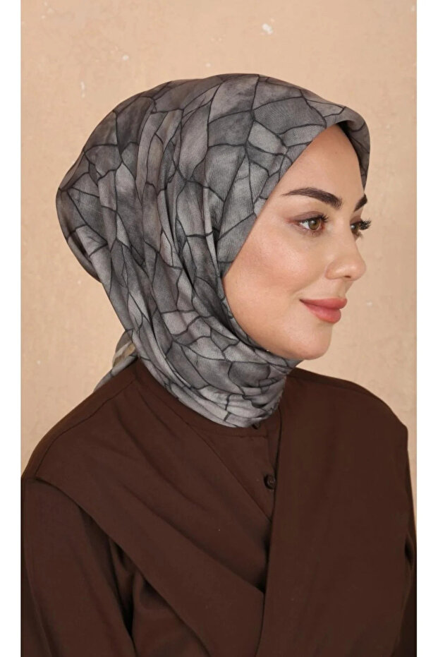 وشاح قطني ناعم مخيط يدويًا بنمط رخامي