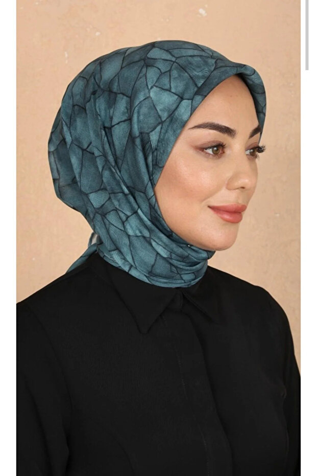 وشاح قطني ناعم مخيط يدويًا بنمط رخامي