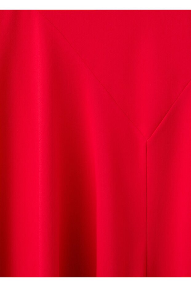 Asimetrik kollu midi elbise - 5