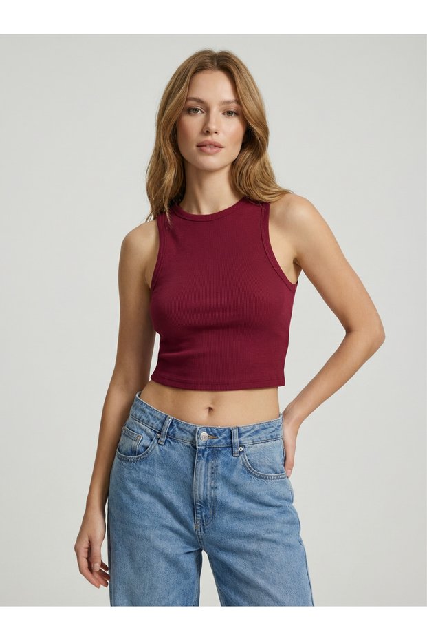 Women's Burgundy Slimfit Corded Fabric Halter Neck Stretchy Knitted Cropped Undershirt