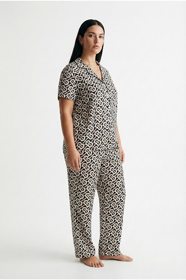 Soft Textured Milan Fabric Short Sleeve Women's Pajama Set