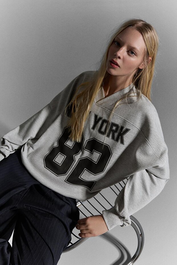 Oversize baskılı sweatshirt - 4