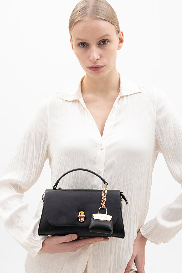 Women's Shoulder Bag Black Byn2470