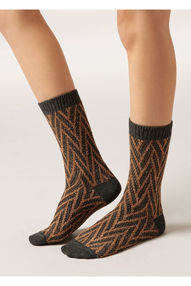 جوارب منقوشة بنمط متعرج لامع - 1