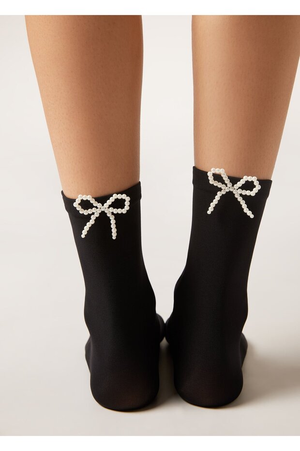 جوارب مزينة بفيونكة من الخرز - 2