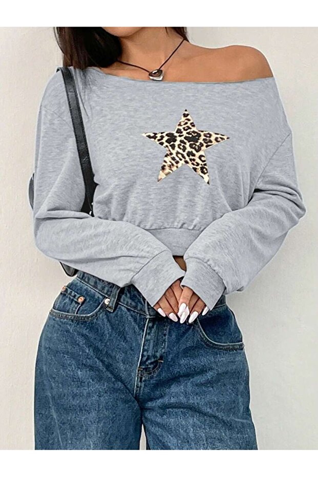 Women's Leopard Star Printed Crop Boat Neck Sweatshirt