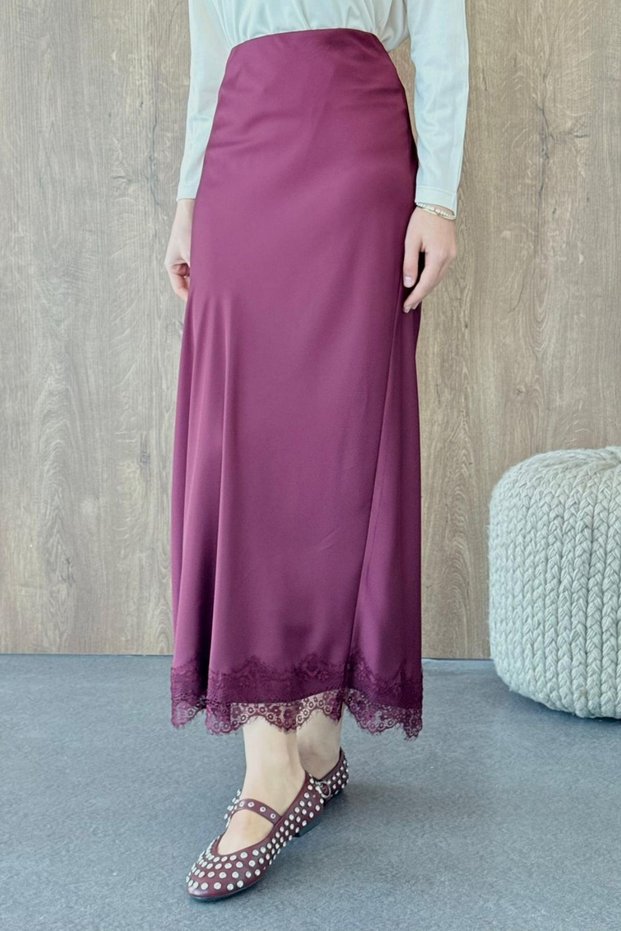Samara Lace Satin Skirt Plum