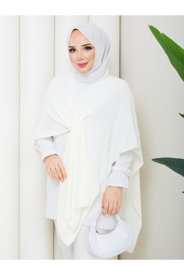 Women's Ecru Knitwear Poncho