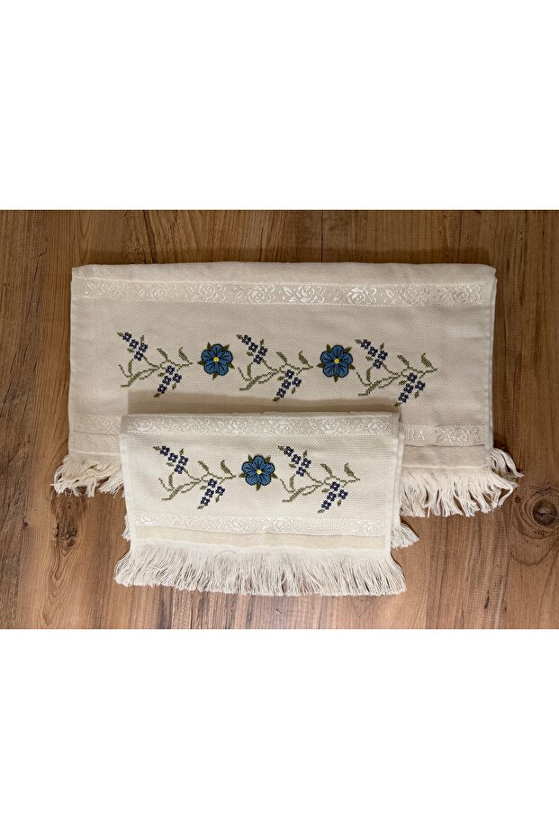 Seccade Needlepoint - 2