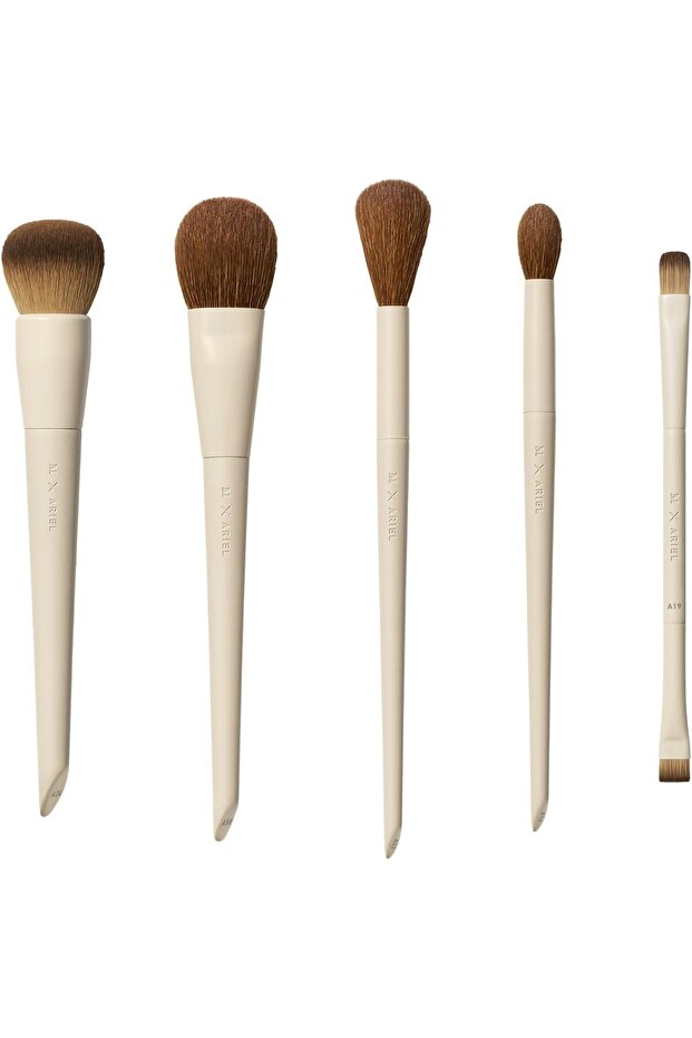 x Ariel Full Makeup Brush Collection - Includes A24 Foundation, A58 Cream Contour, A19 Dual-E