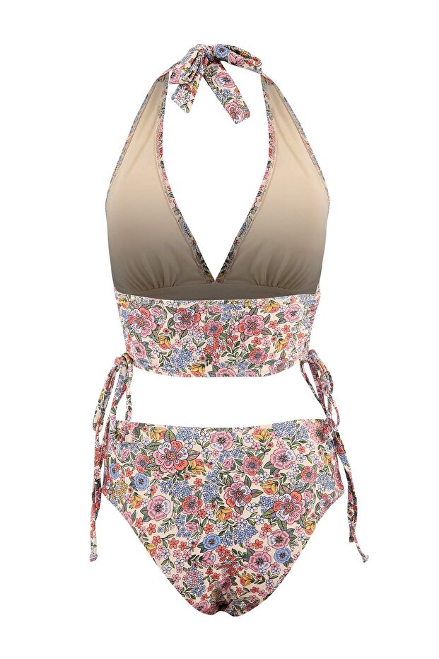 Çiçek Desenli Üçgen Kaplı Drapeli Ayarlanabilir Yüksek Bel Regular Bikini Takımı TBESS26BT00041 - 4