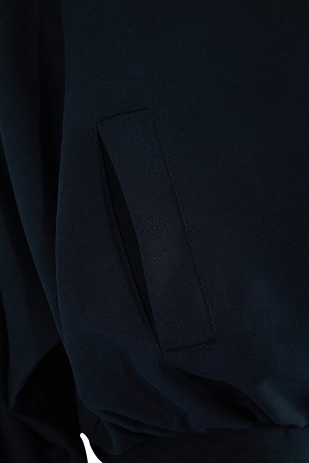 Lacivert Oversize Yazlık Kumaşlı Peplum Detaylı Kapüşonlu Yazlık Kumaşlı İnce Mont TWOSS26MO00002 - 7