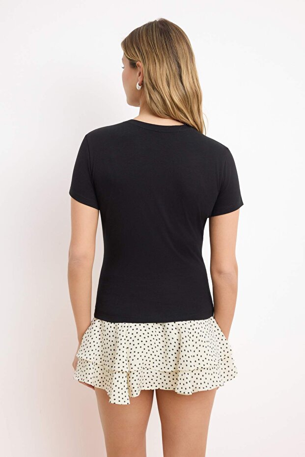 Siyah Fitted/Vücuda Oturan V Yaka Kısa Kollu Pamuklu Esnek Örme T-Shirt TWOSS26TS00069 - 4