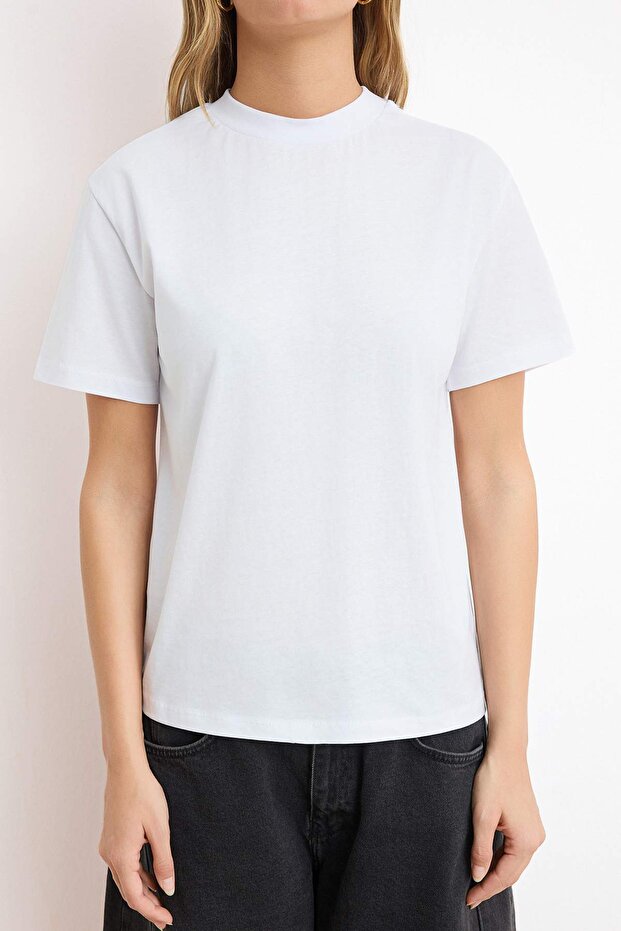 Beyaz %100 Pamuk Basic Regular/Normal Kalıp Dik Yaka Örme T-Shirt TWOAW20TS0096 - 3