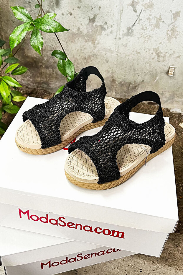 Straw Sandals with Elastic Back Black