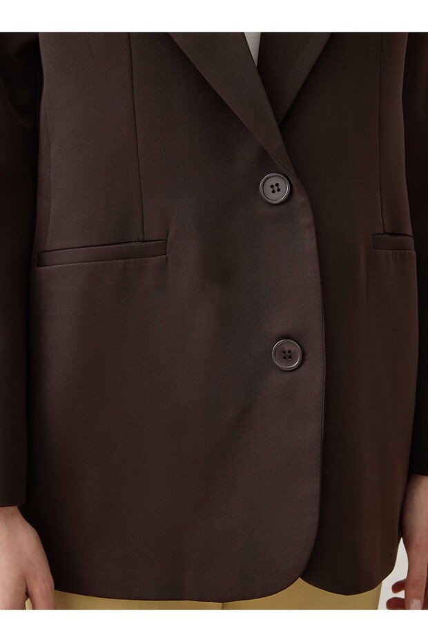جاكيت بليزر مبطن بأزرار مزدوجة - لون بني غامق - 5