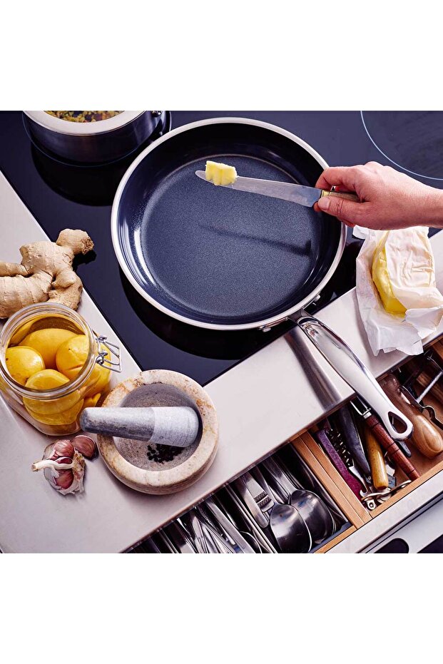 Premiere Tava 20 cm - 4