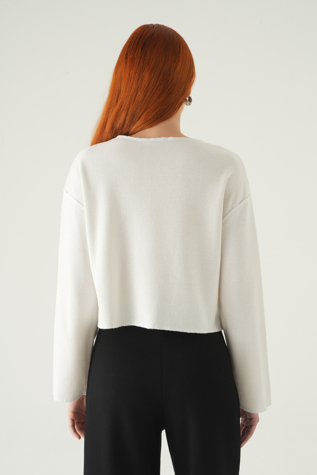 8273A Buttoned Crew Neck Blouse Ecru - 5