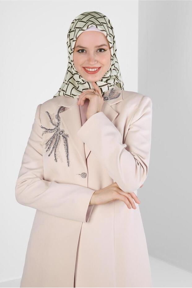 ALVINA وشاح بنمط مربع 8232