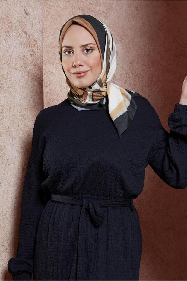 ALVINA وشاح منقوش هندسيًا 8440